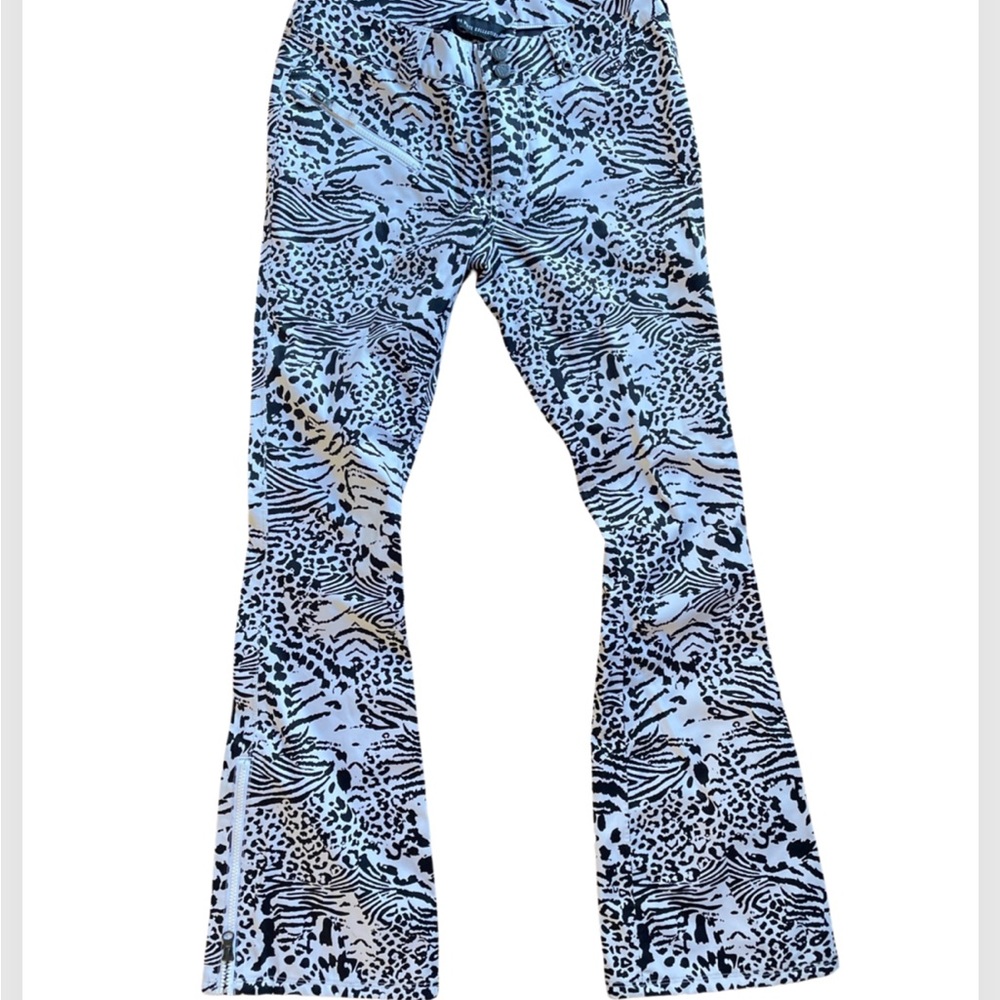 Burton ,the white collection leopard snowboard pants size small